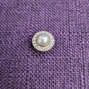 Elegant Pearl and Crystal Stud Earrings